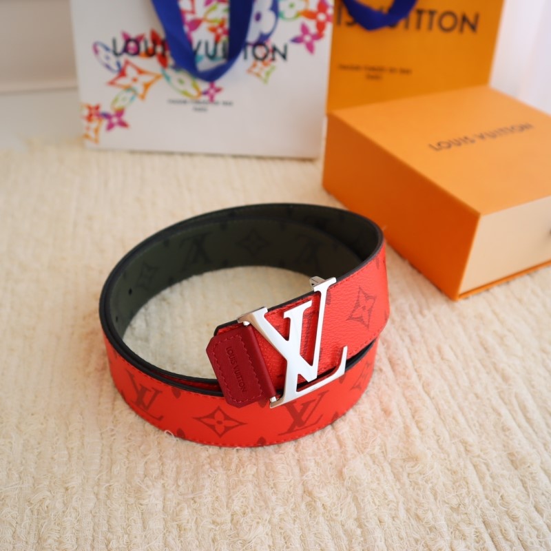 l0vis Vvtt0n belts